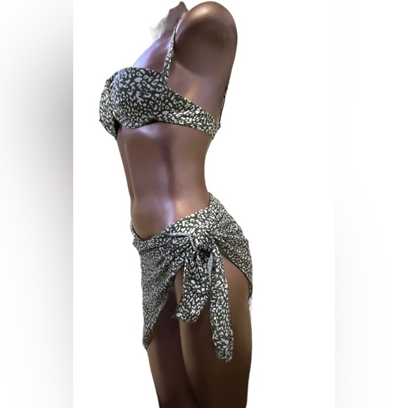 Nwot Green Leopard 3pc Bikini Set - Picture 7 of 9